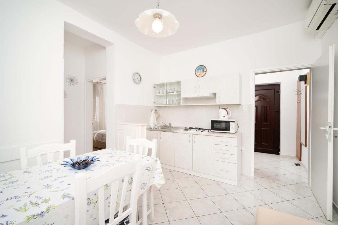 Apartmani Zlata ラバック エクステリア 写真