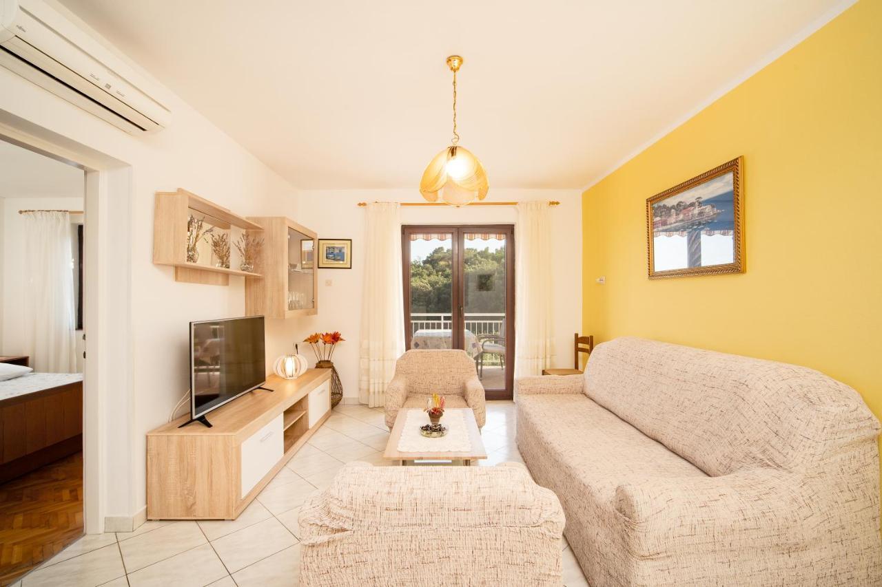 Apartmani Zlata ラバック エクステリア 写真